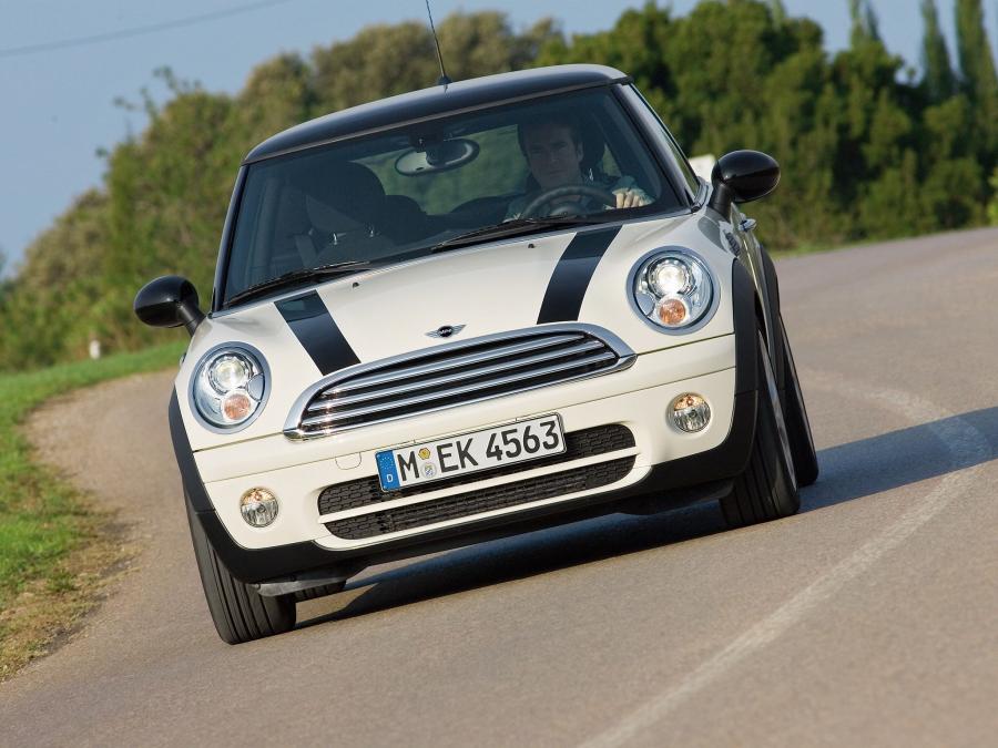  Mini Cooper D 2007 года  (фото 10 из 35)